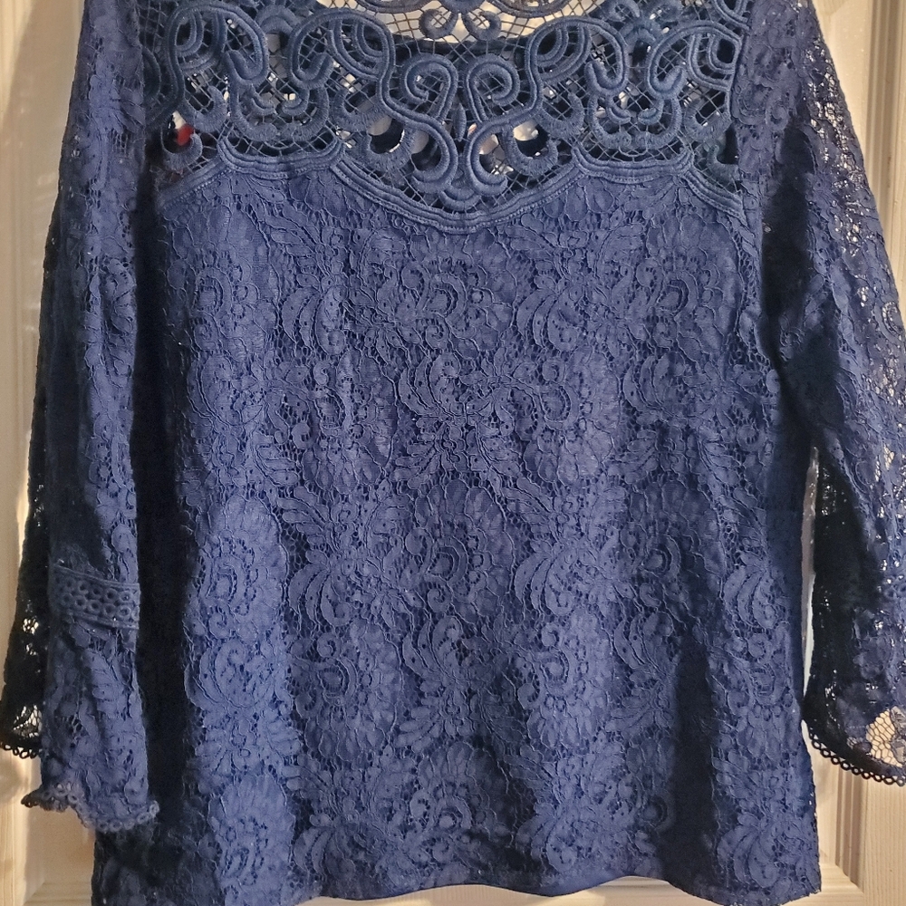 5 for $25 | Rafaella Floral Lace Crochet Neck Quarter Sleeve Blouse *Slight Flaw - Picture 6 of 10
